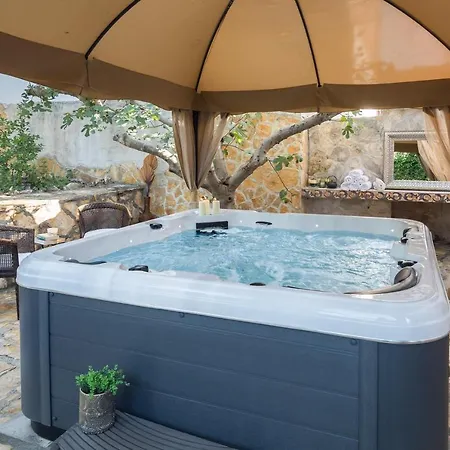 Вилла Em Трогир